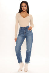 Hometown Cutie Mom Jeans - Medium Blue Wash Ins Street